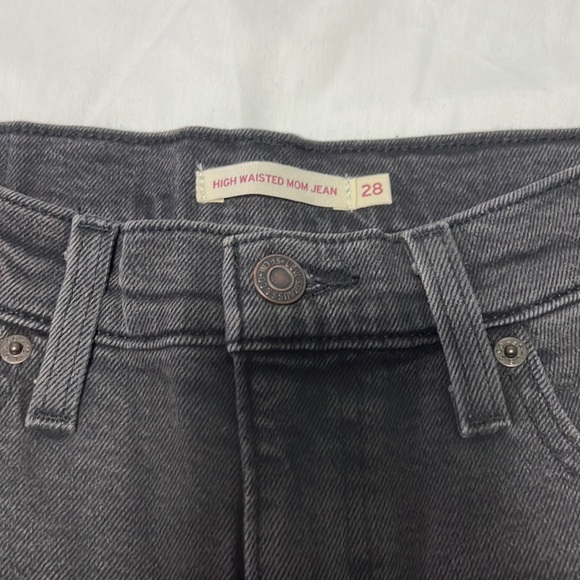 Levis mom jeans - Picture 4 of 6